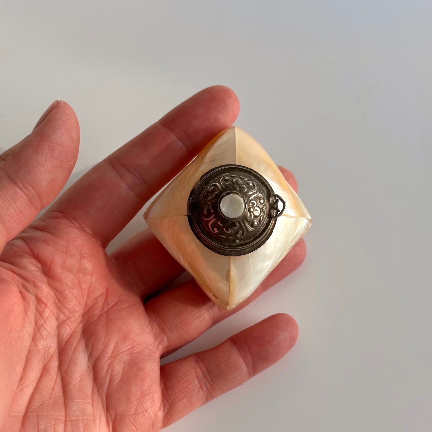 Vintage Mother-of-Pearl Shell Pill Box